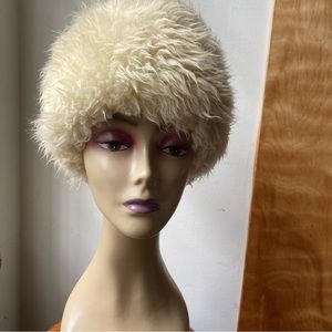 Vintage kids 60s cream shearling fur hat.